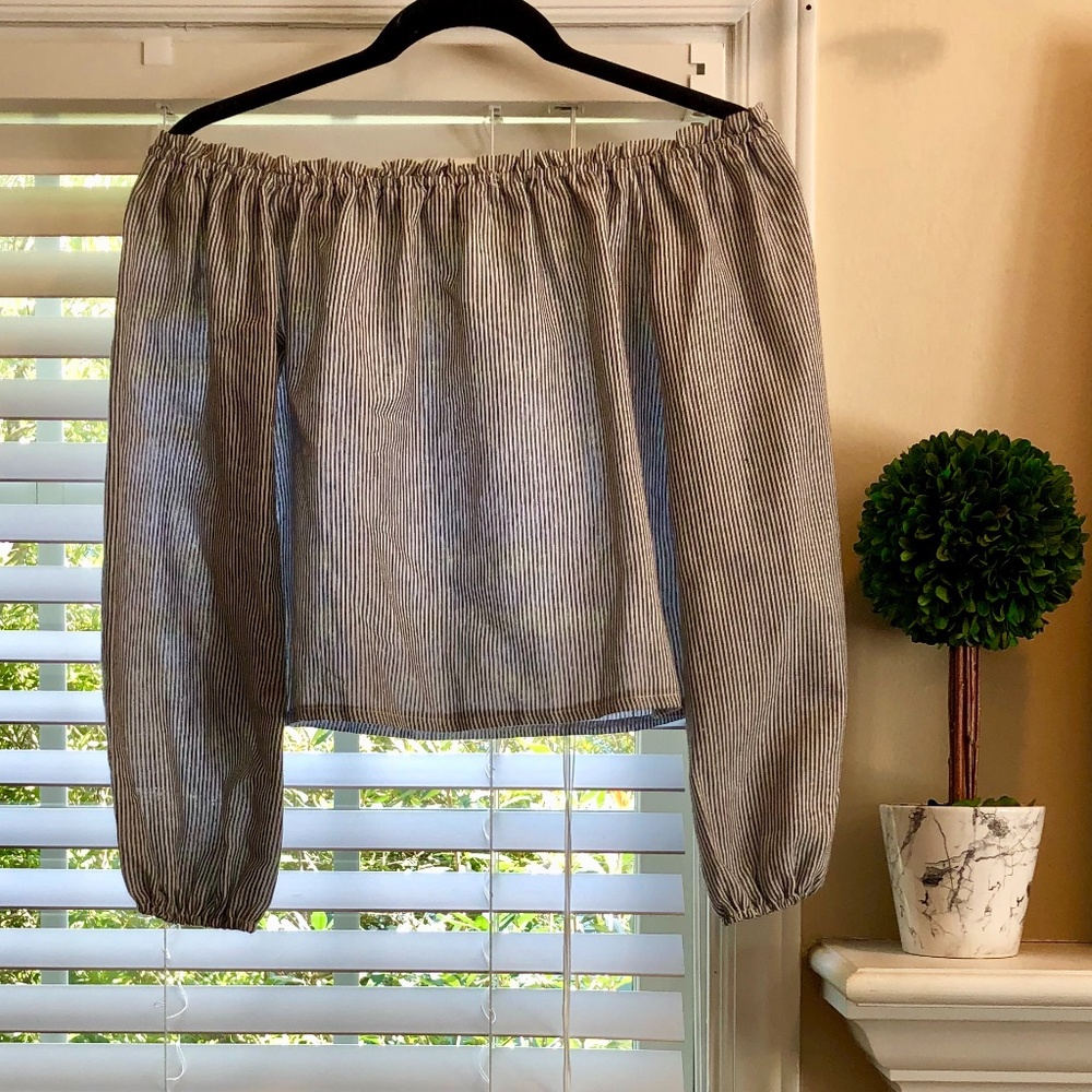Brandy Melville off-the-shoulder top